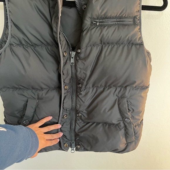 Preloved J Crew Puffer Vest - Picture 7 of 10